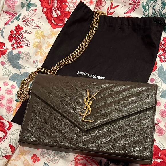 Saint Laurent YSL Monogram Matelassé Wallet on Chain - Picture 6 of 7